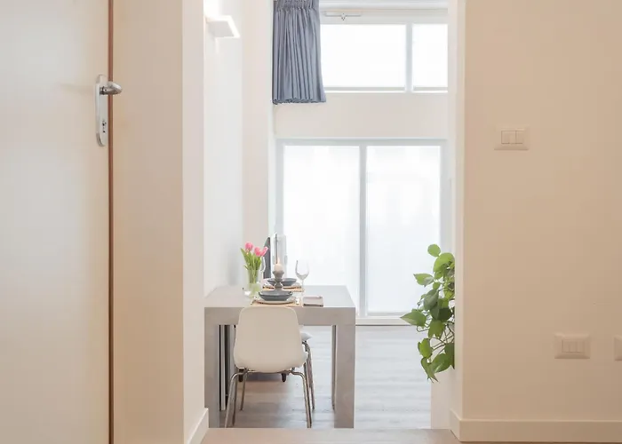 Appartement A Step From The Dome By Rent Como