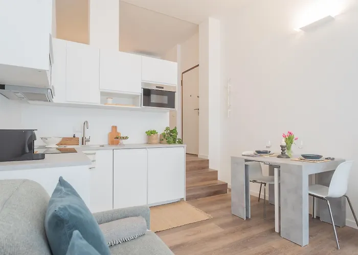 A Step From The Dome By Rent Appartement Como