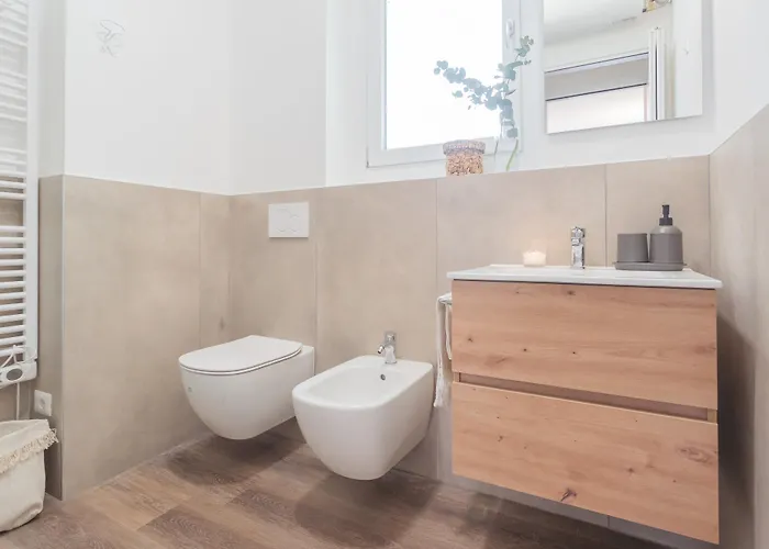 A Step From The Dome By Rent Appartement Como